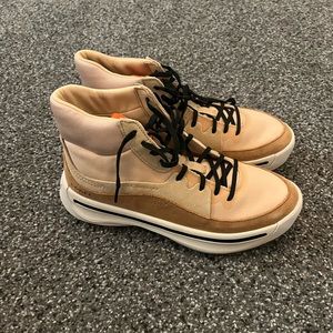 Womens Sorel boots size 7.5
